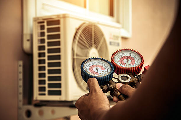 Professional Ac Installation technician working in Blue Jay, CA